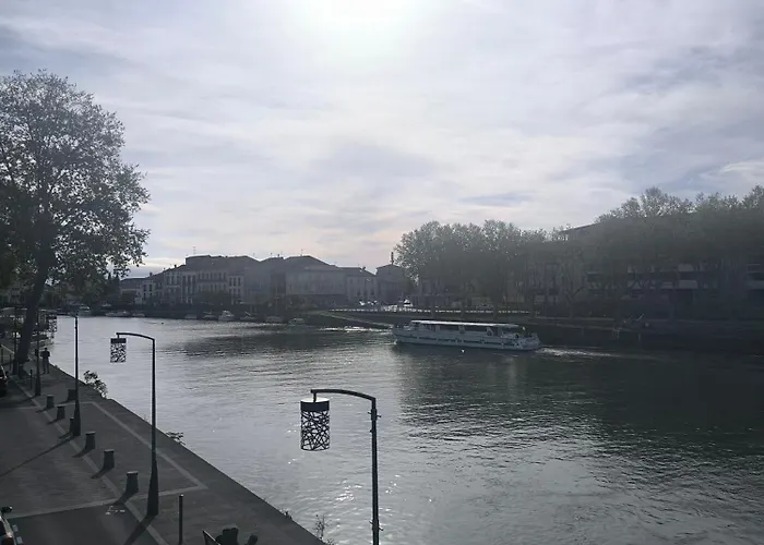 Ravissant Au Bord De L'herault 아파트